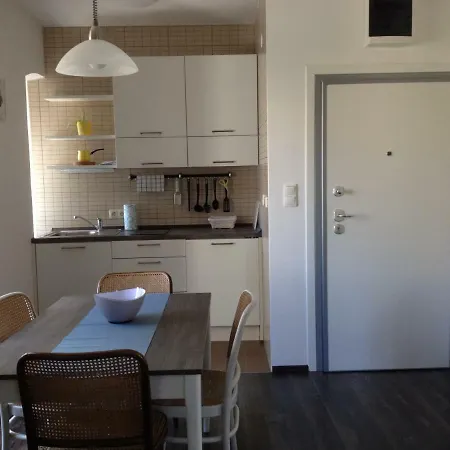 Giovanni Apartman *