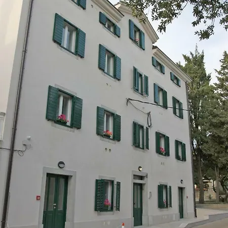 Giovanni *